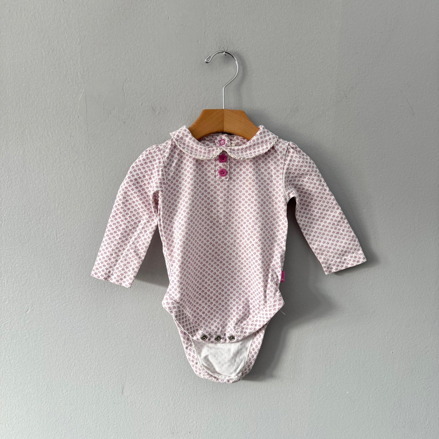 Jojo maman bebe / White x pink long sleeve onesie / 6-12M