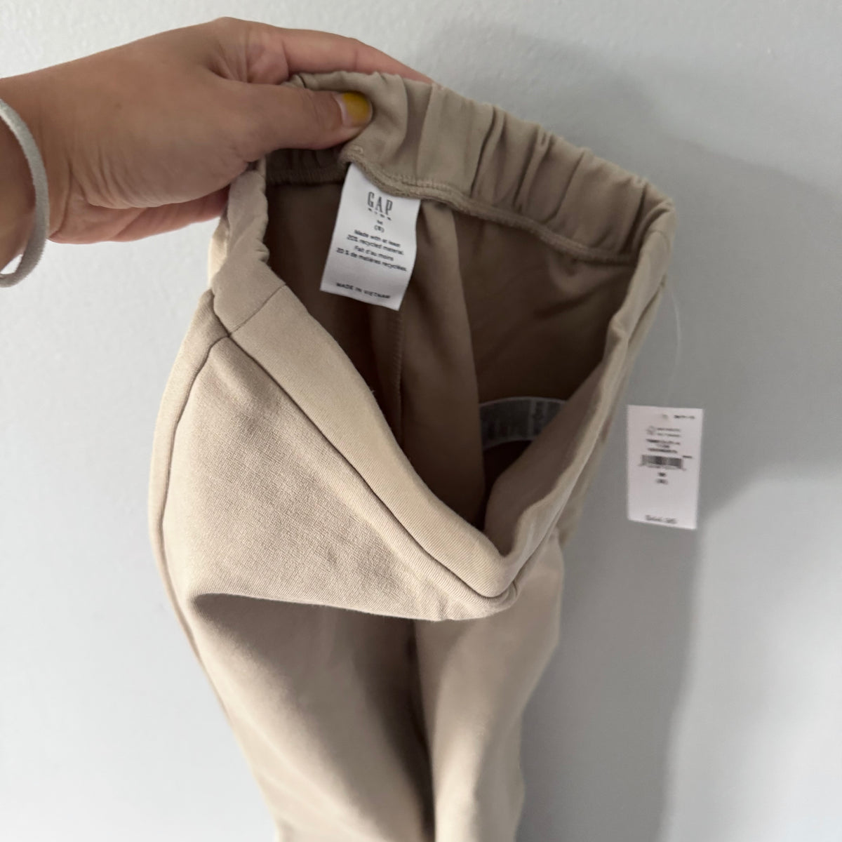 Gap / Beige soft pants / 8Y - New with tag
