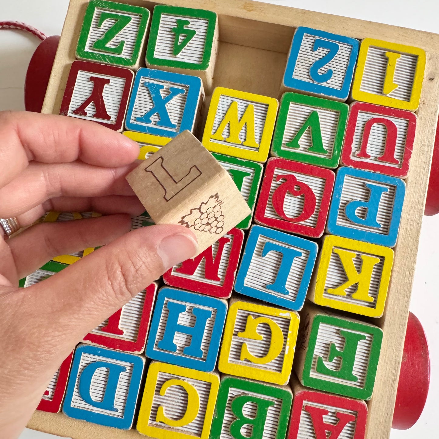 **LOCAL ONLY** Melissa & Doug / 123 Block Cart