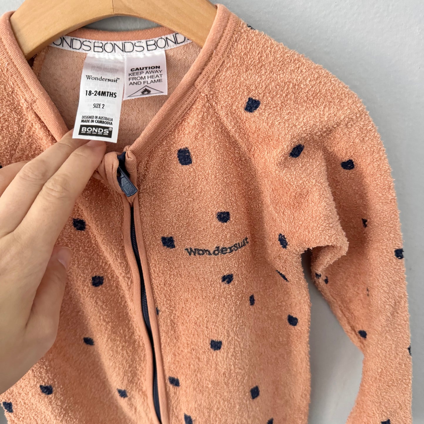 Bonds / Wondersuit - orange x navy dots / 18-24M