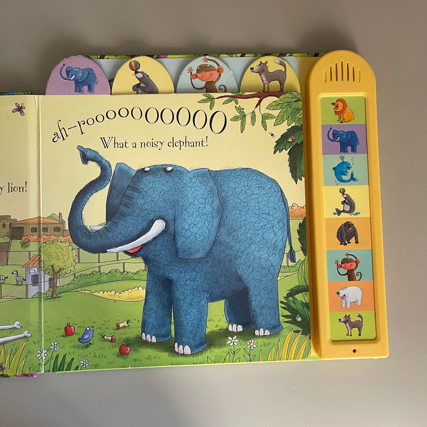 Usborne Noisy Zoo