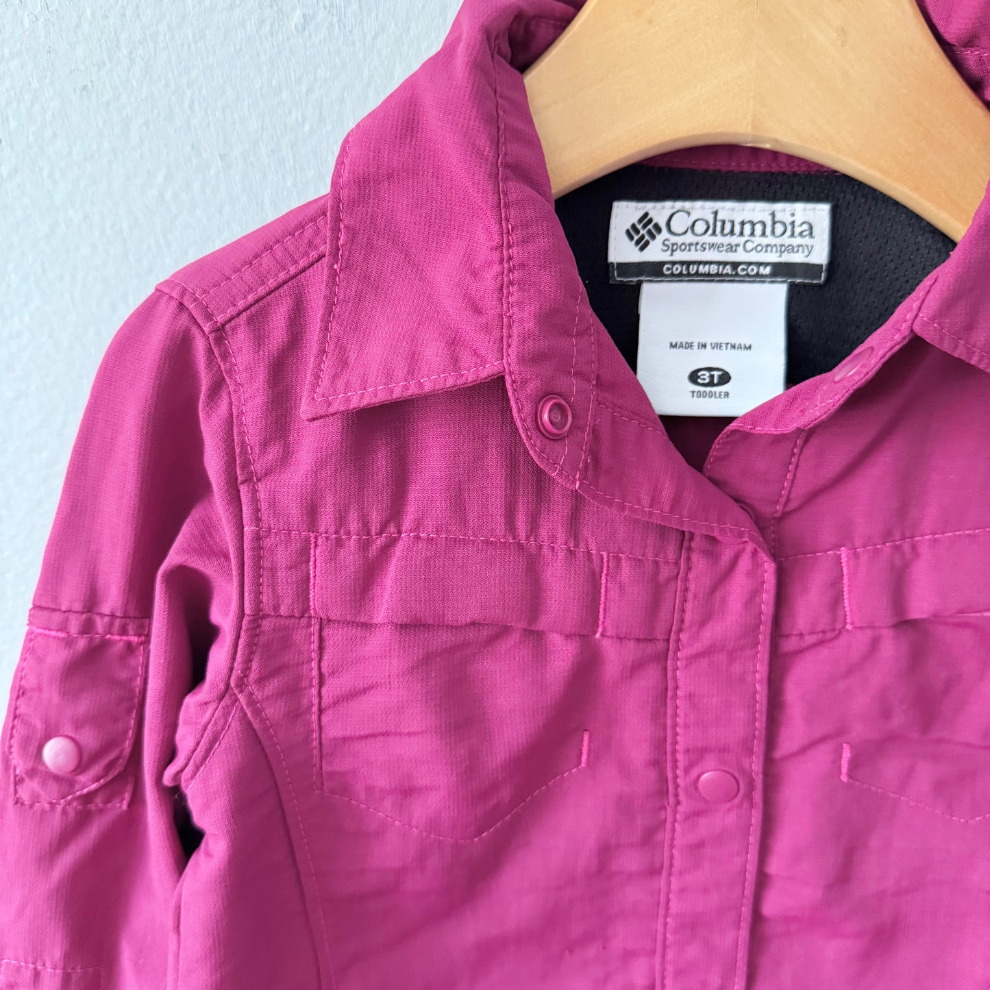 Columbia / Purple nylon shirt / 3T