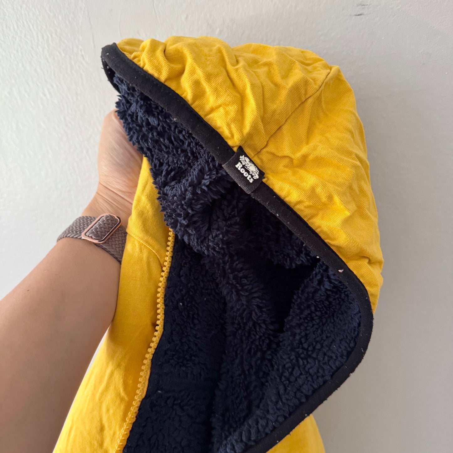 Roots / Black x yellow sherpa jacket / 2T