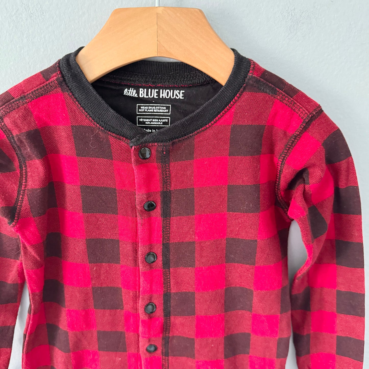 Little Blue House / Red x black plaid sleeper / 4Y