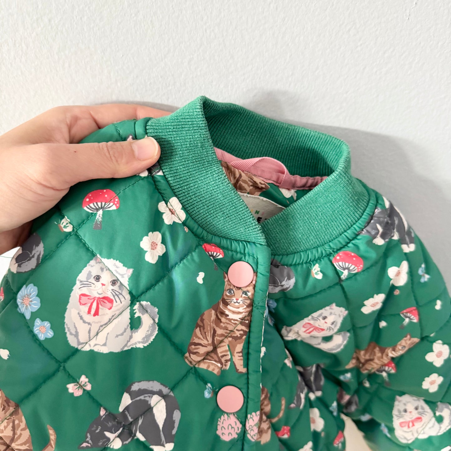 Mini Boden / Green x cat quilted sherpa lined jacket / 2-3Y