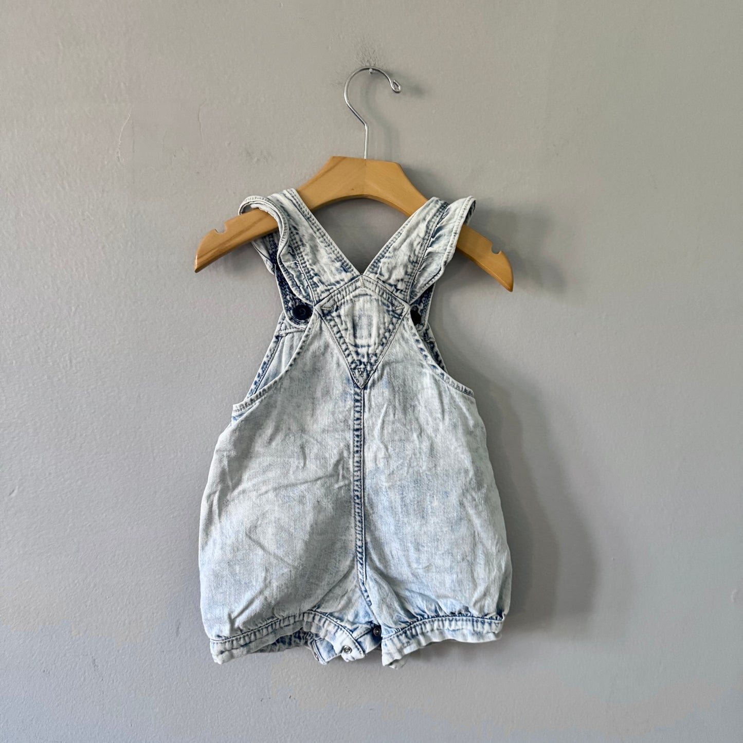 Gap / Denim overall shorts / 12-18M