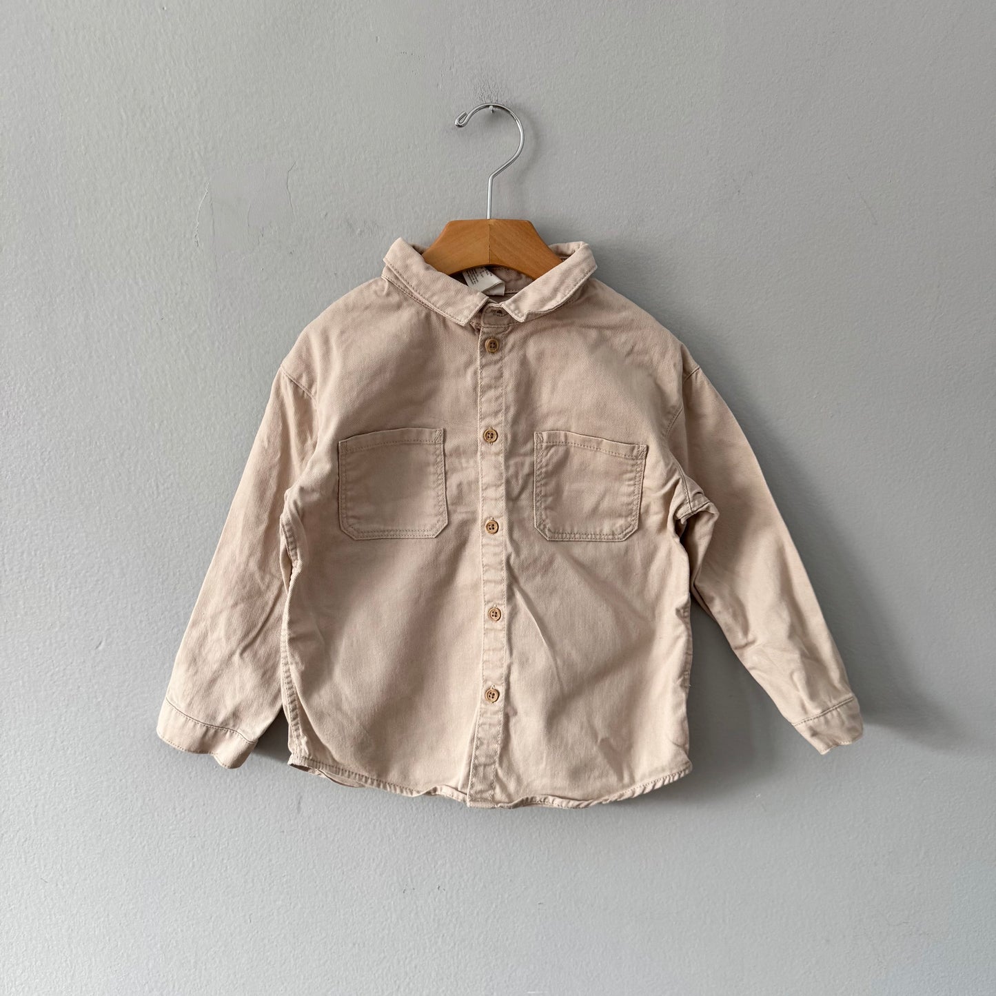 H&M / Beige shirts / 3-4Y