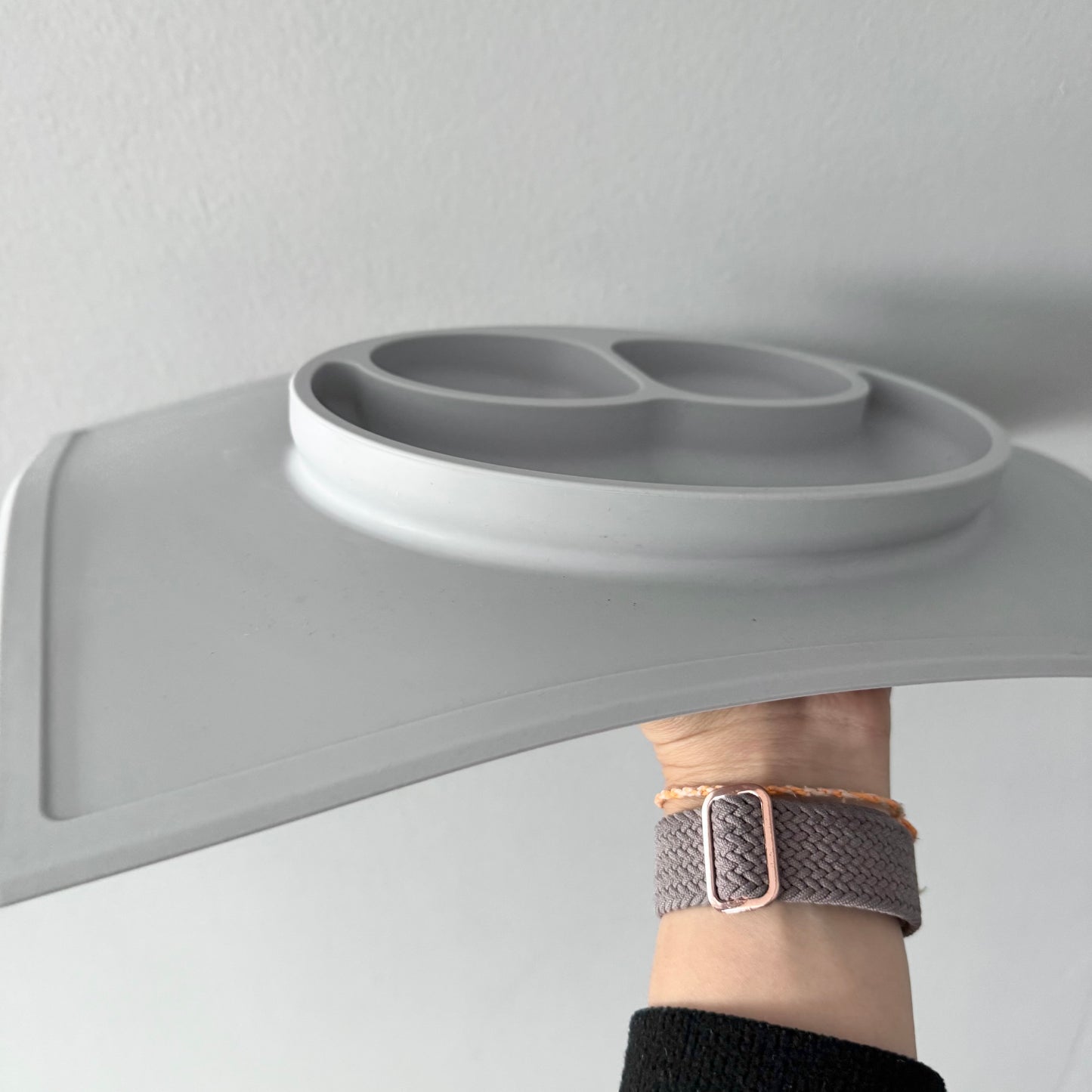 Ezpz / Silicone plate mat - light grey