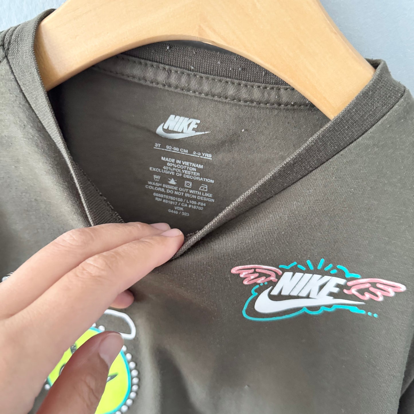 Nike / Brown long sleeve top / 2-3Y