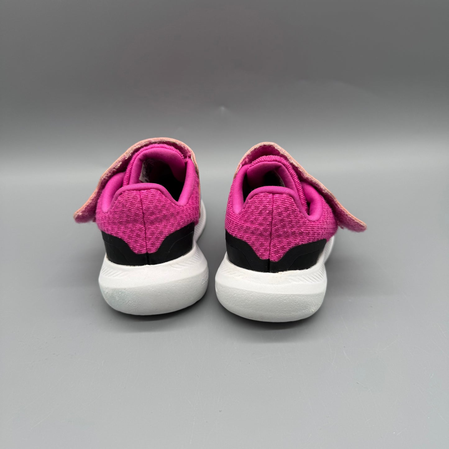 Adidas / Running Shoes / US7