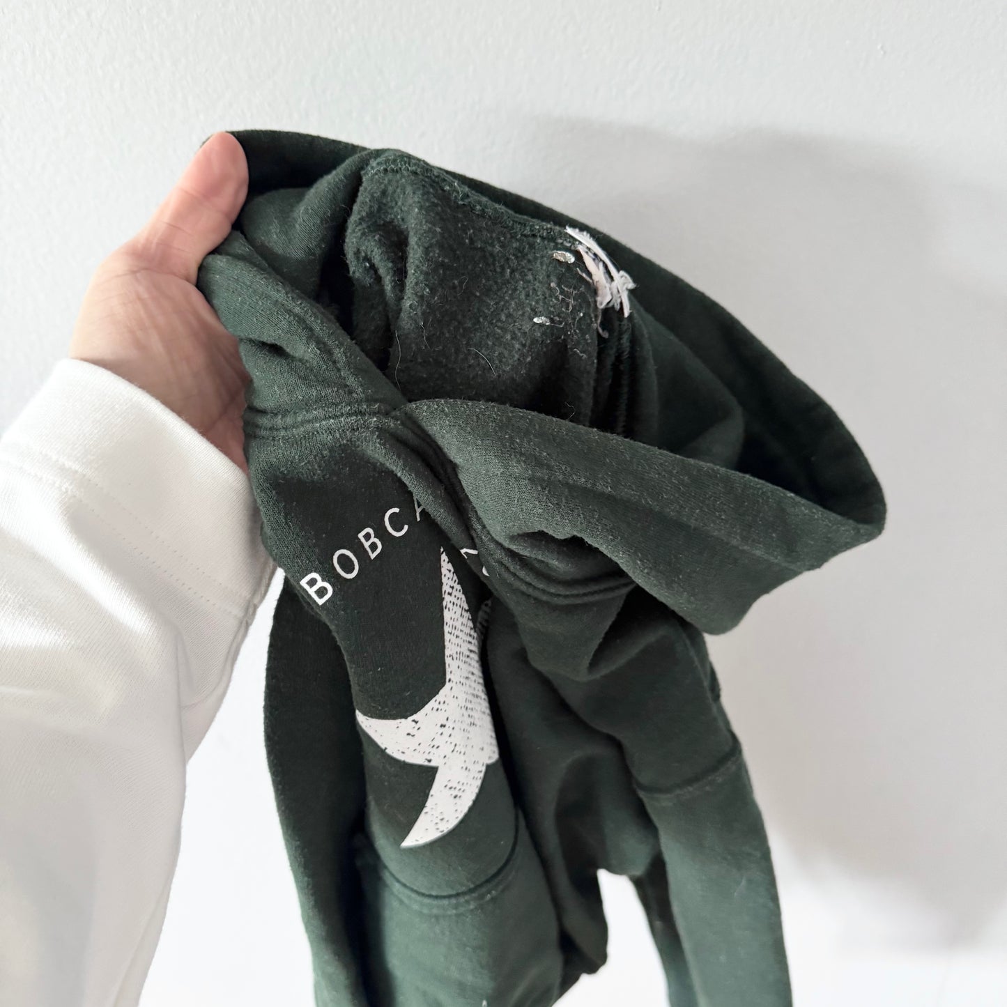 Bobcaygeon / Sweat à capuche vert foncé / 4 ans
