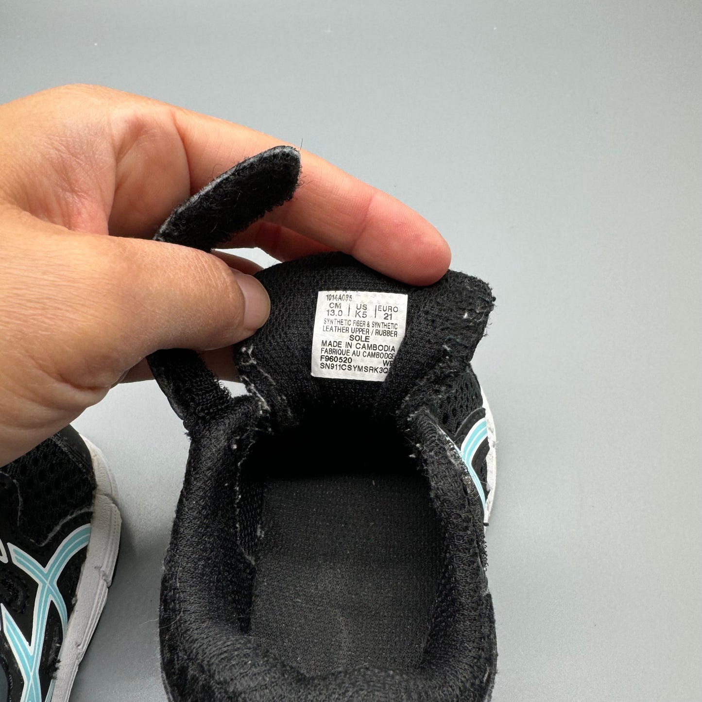 Asics / Runner / US5