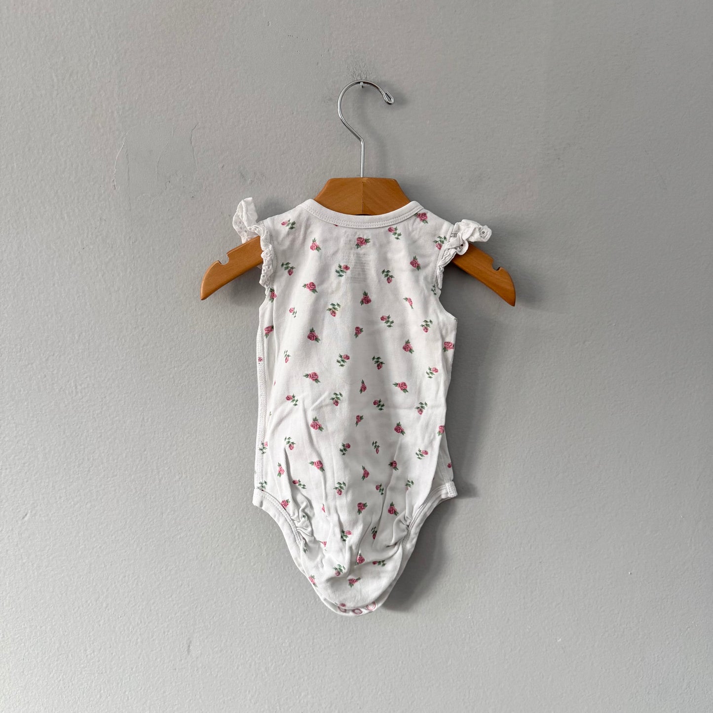 Sapling / White x pink flower tank onesie / 6-12M