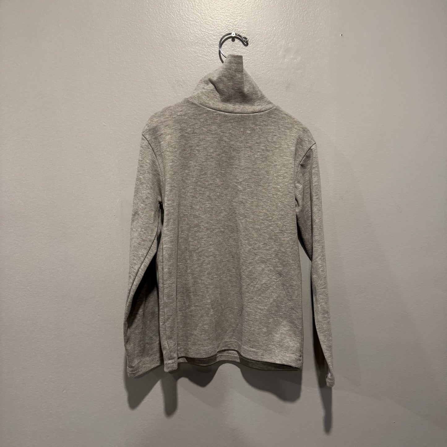 No brand / Light grey turtle neck top / 6Y