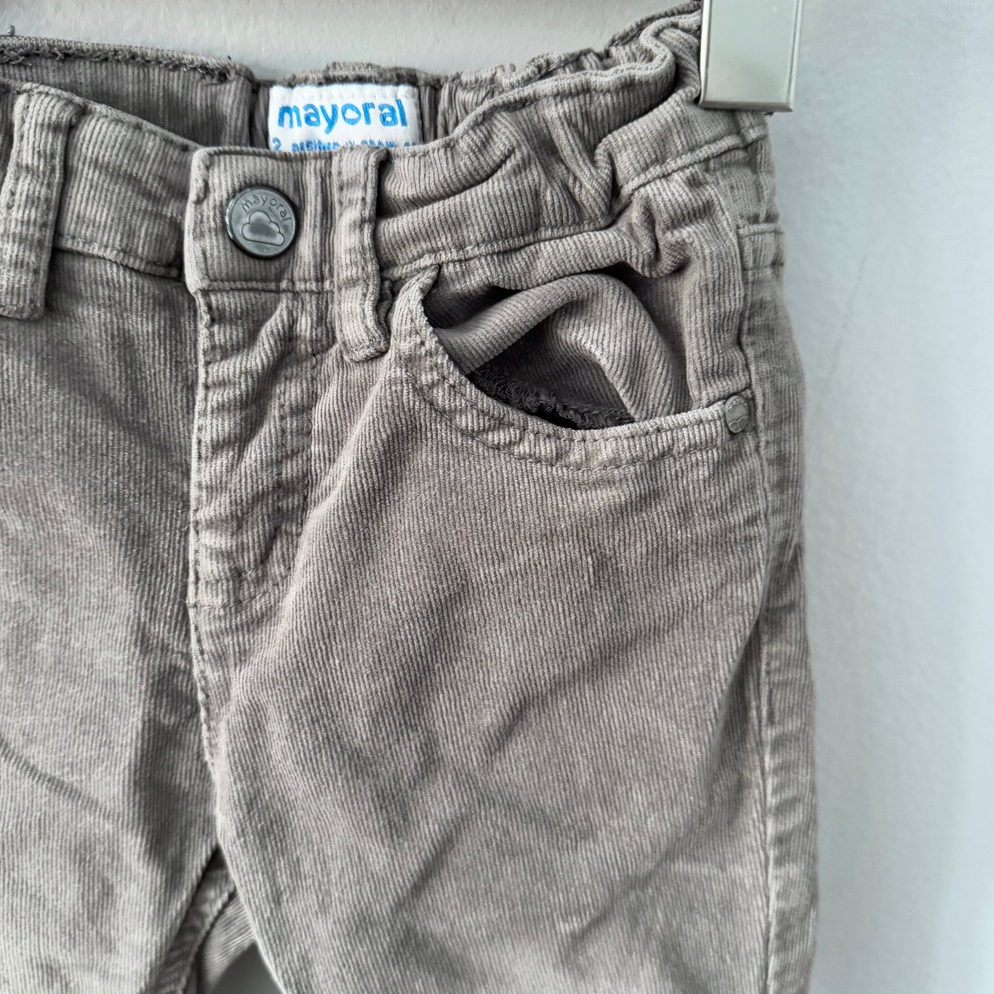 Mayoral / Grey corduroy pants / 2Y