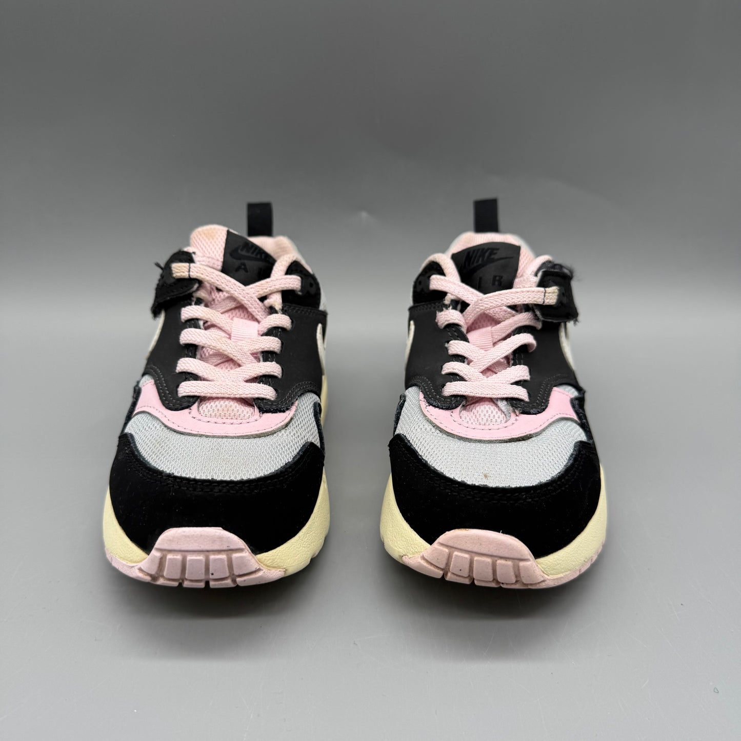 Nike / Air Max / Running Shoes / US11