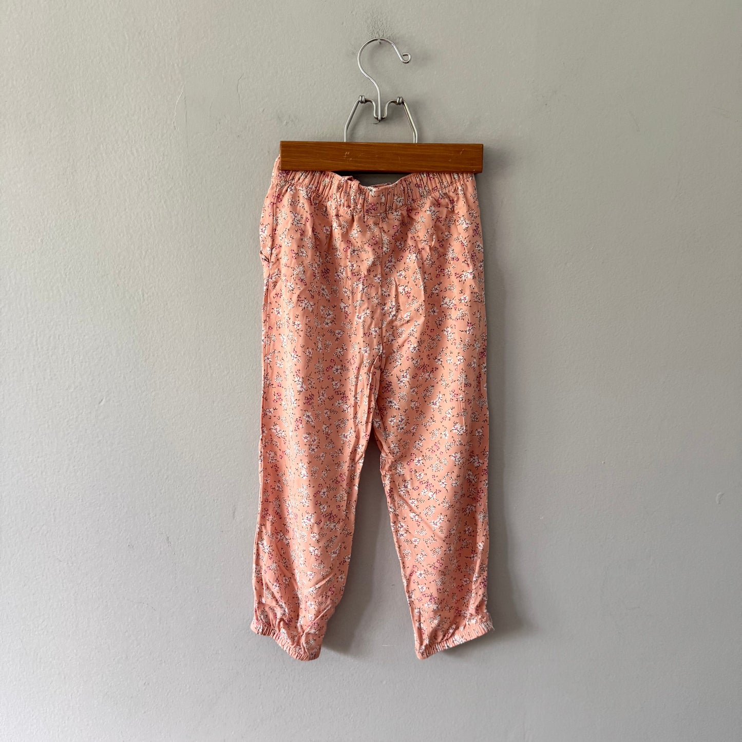 H&M / Pink floral viscose pants / 3-4Y