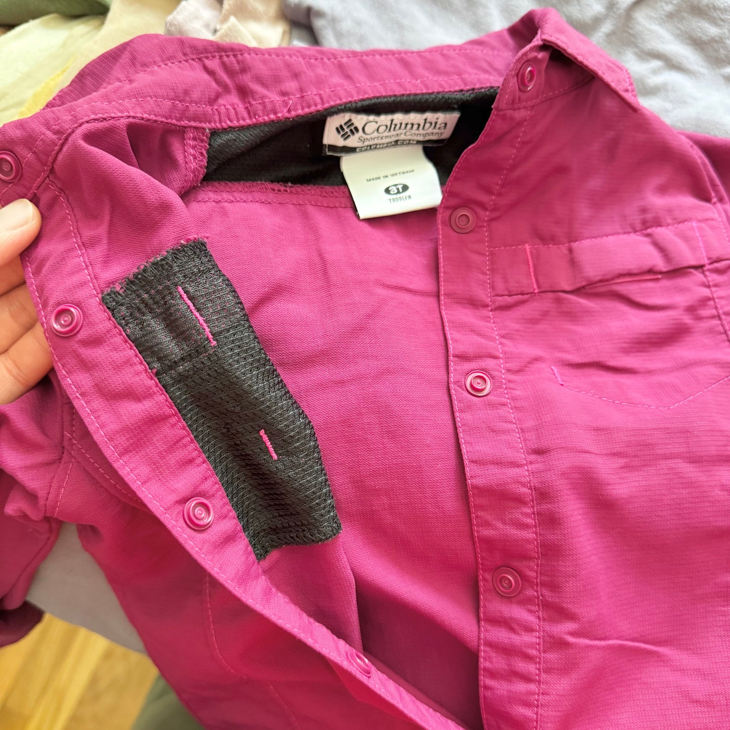 Columbia / Purple nylon shirt / 3T