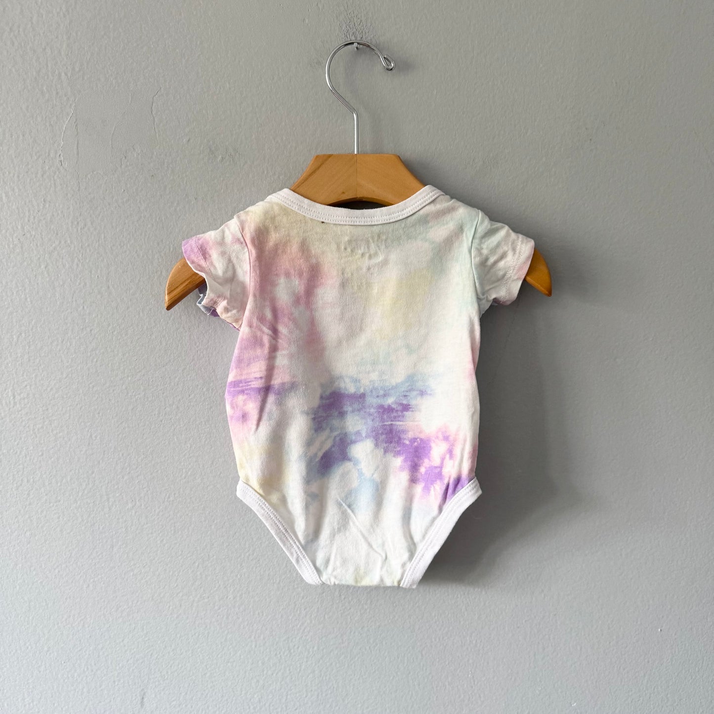 Nike / White tie dye onesie / 3M