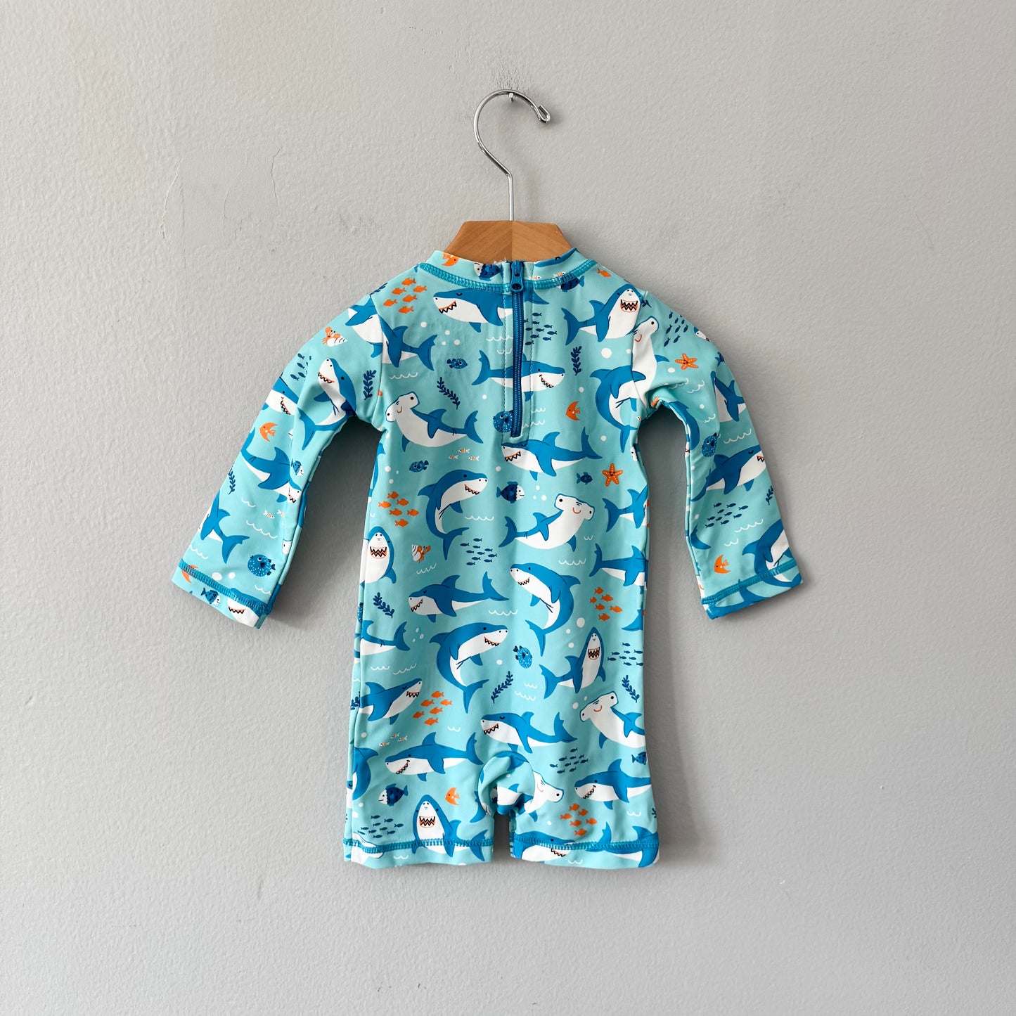 Hatley / Shark rash guard / 6-9M - New with tag