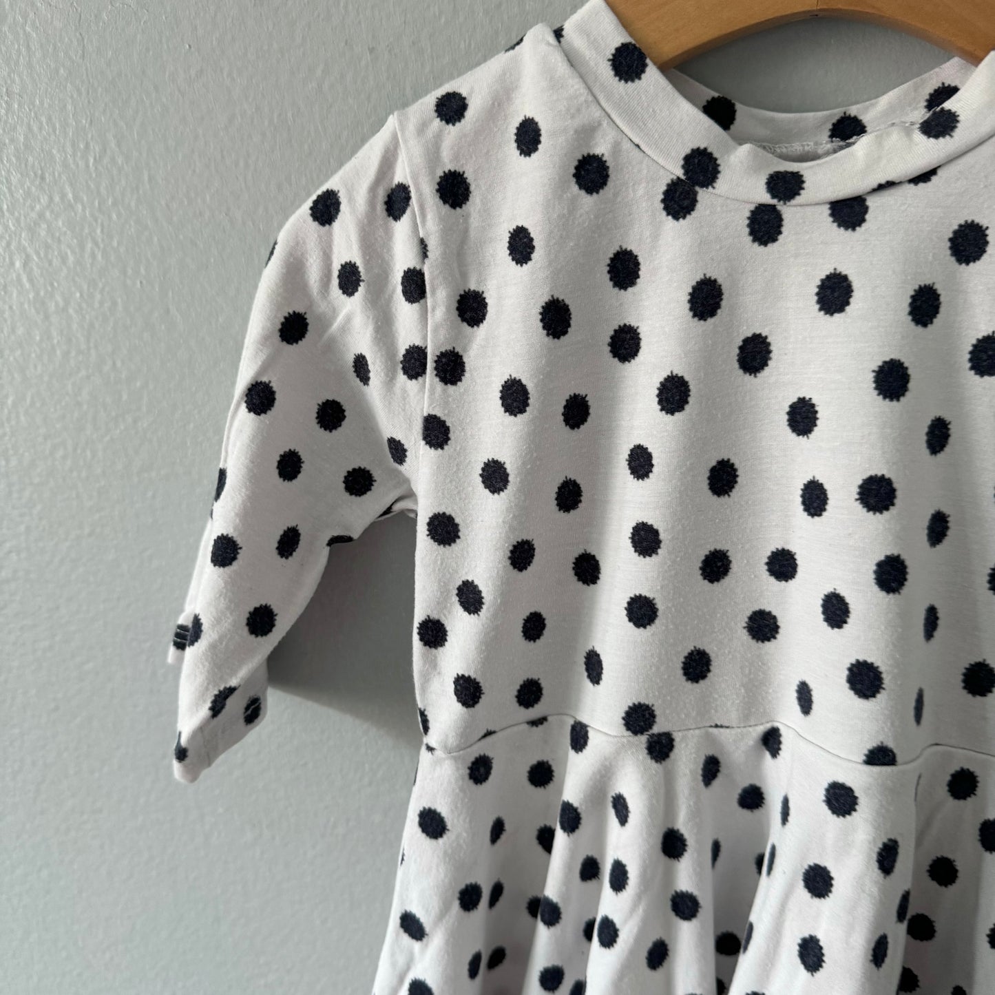 Handmade / White x black dots dress / 12M