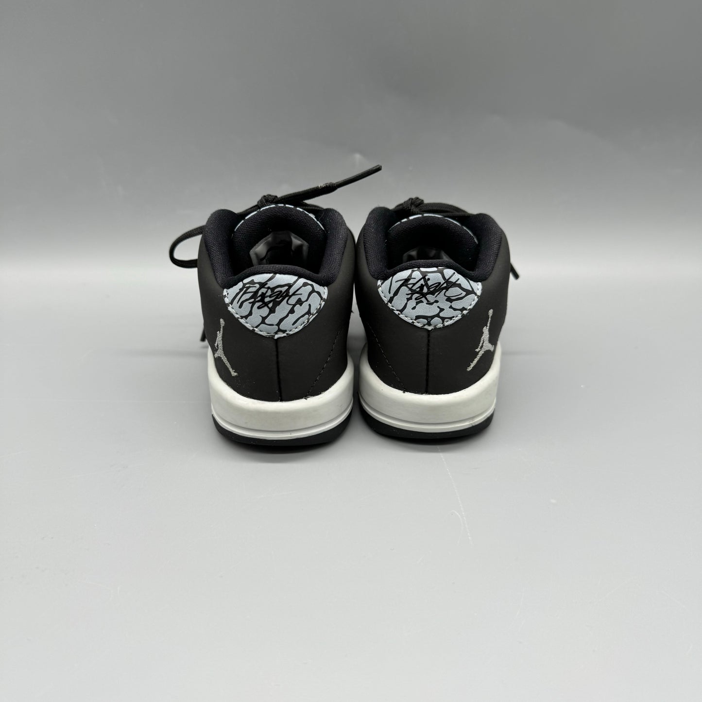 Nike / Jordan / Runner / US6
