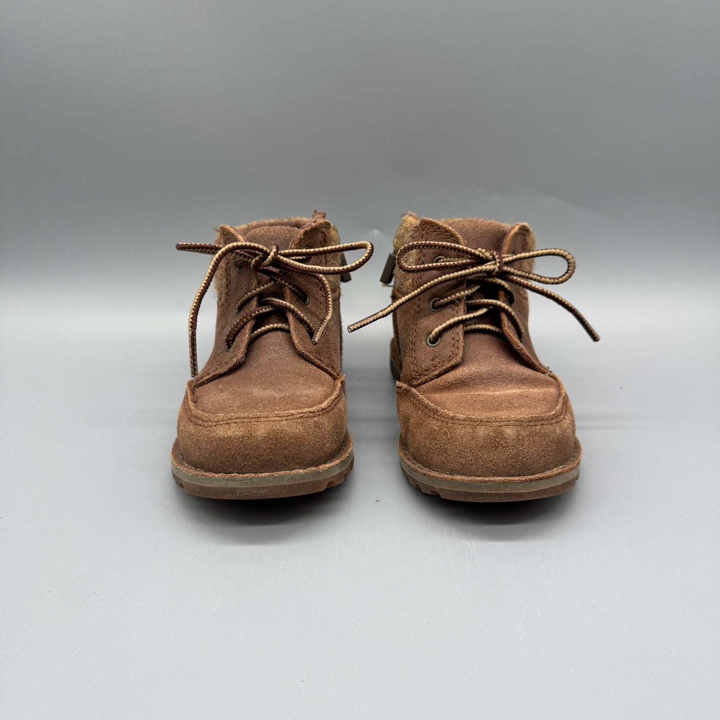 UGG / Boots / US9