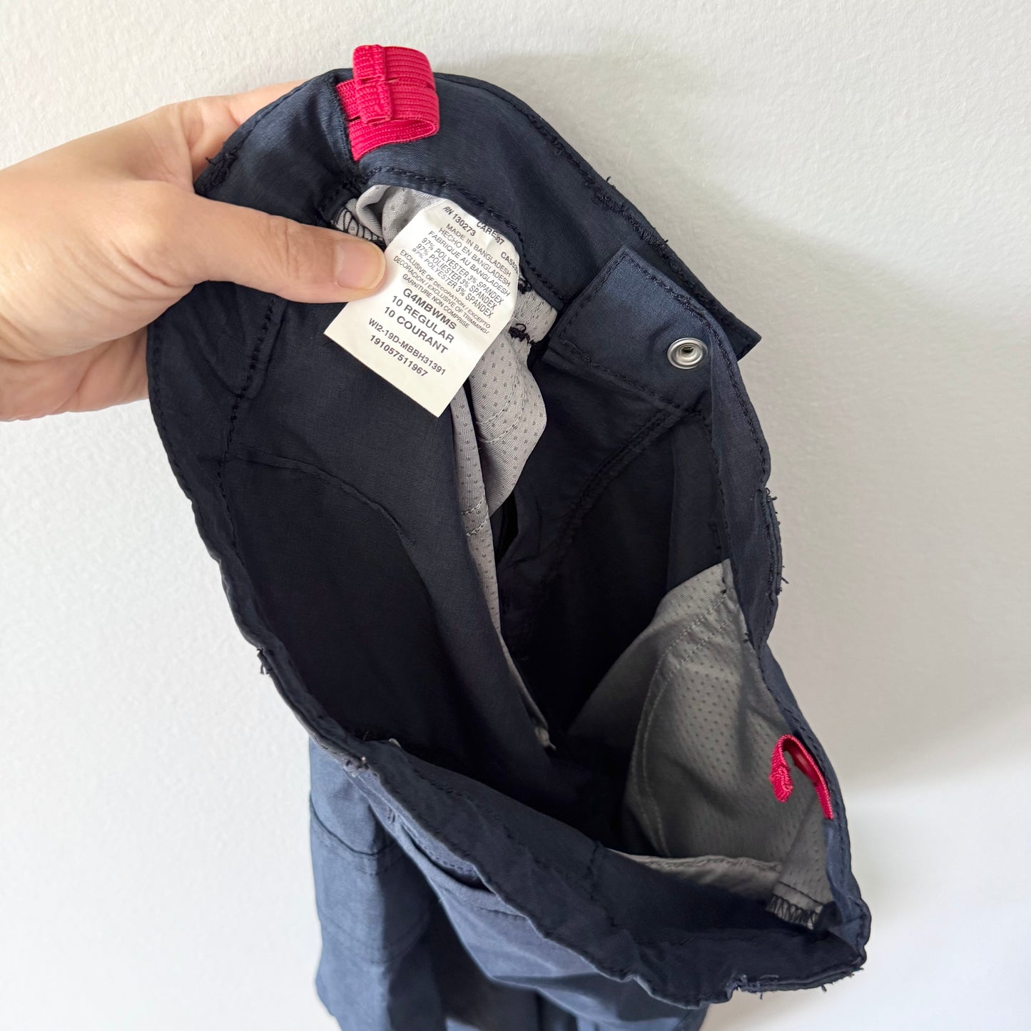 Unknown brand / Navy active outdoor short pants / 10Y