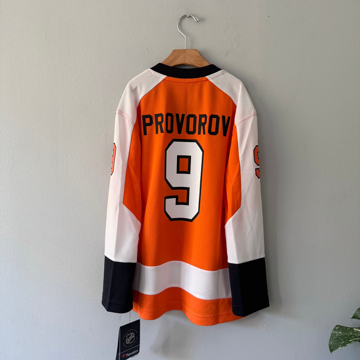 NHL / Philadelphia jersey / Youth S/M - New with tag