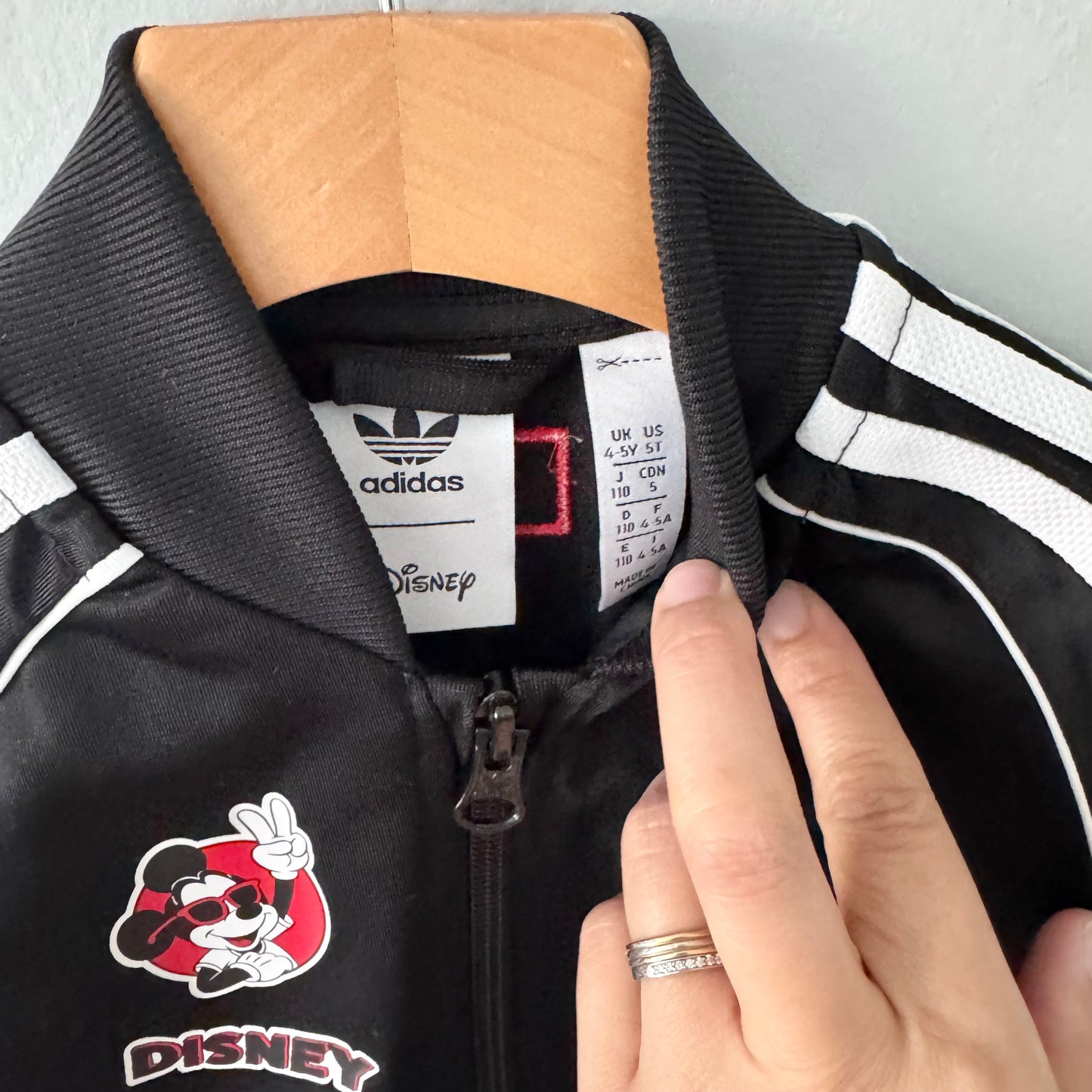 Disney x Adidas / Mickey track suit top / 4-5Y