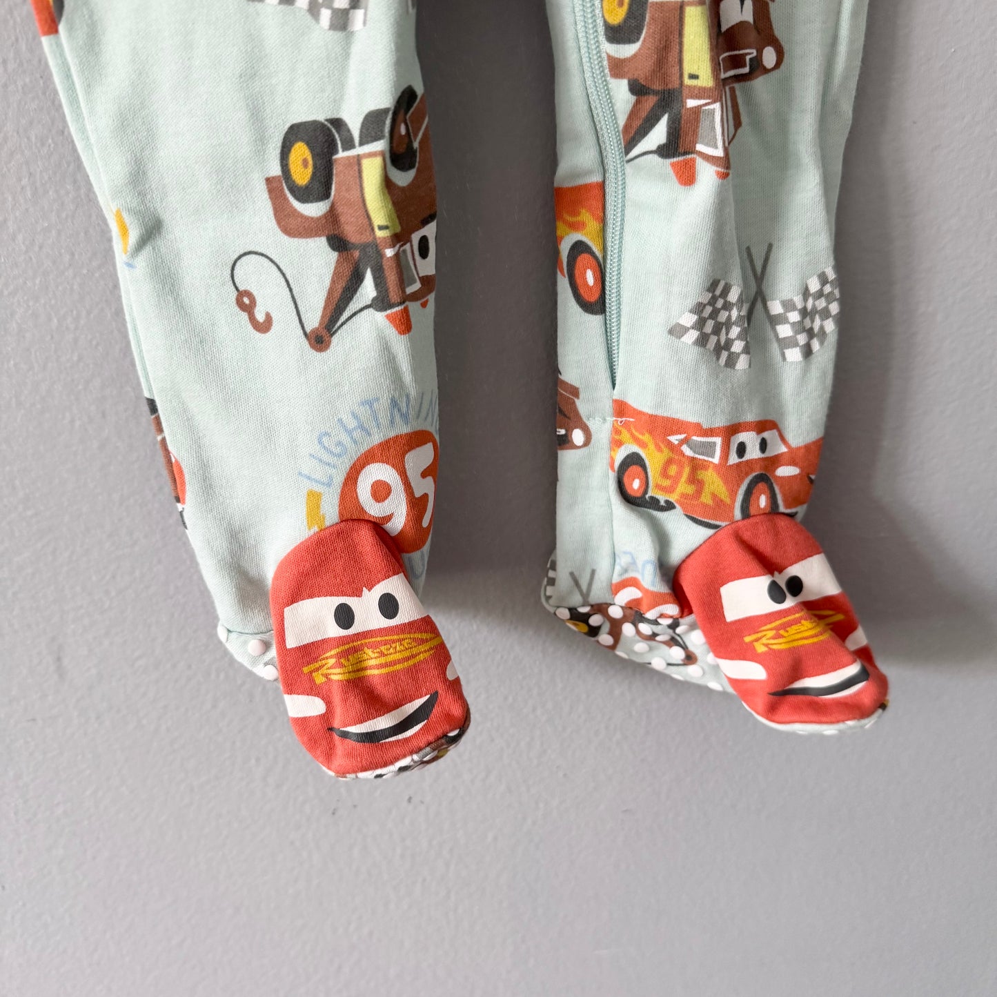 Disney / Cars long sleeve romper / 12-18M - New with tag