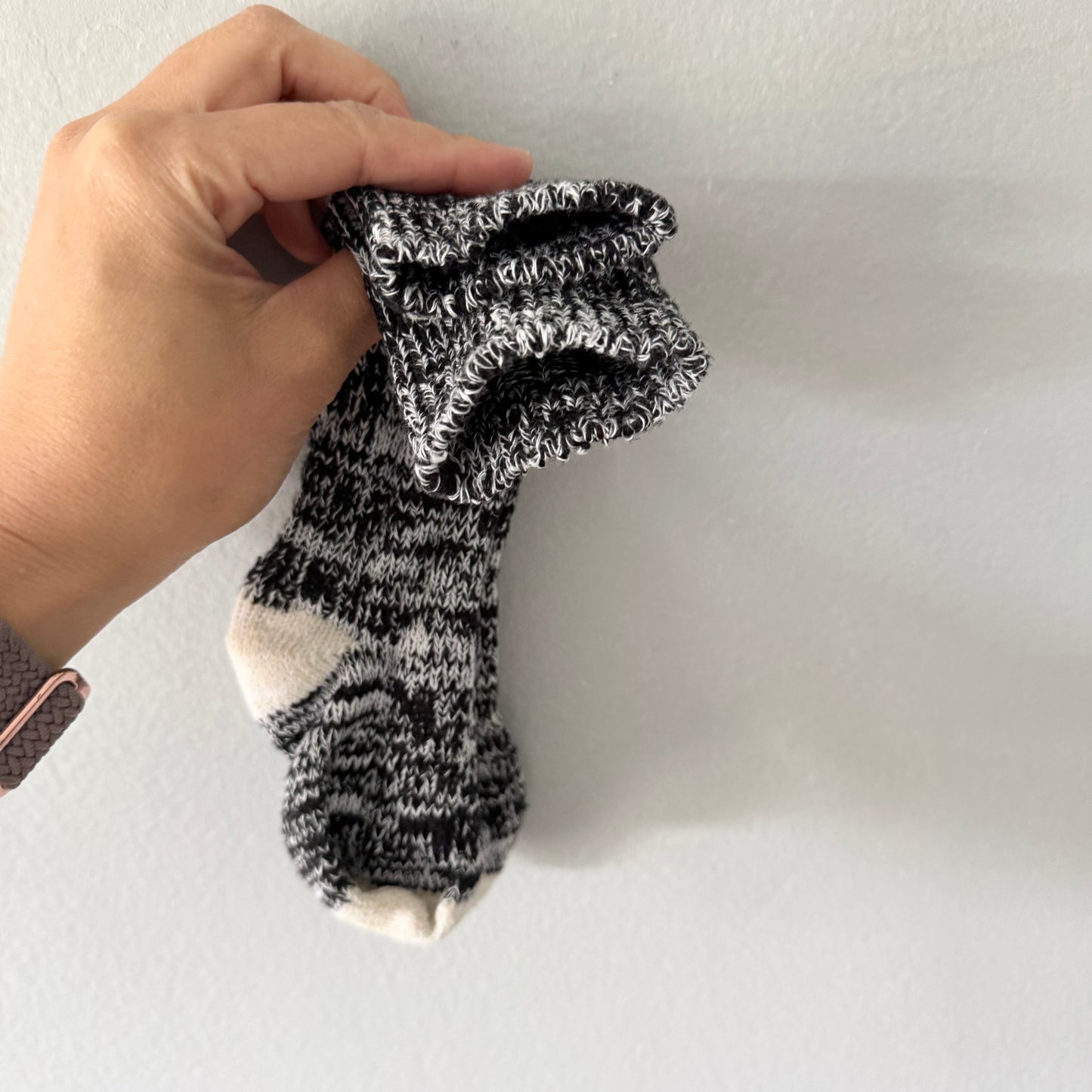 Unknown brand / Black x white socks / 3-4Y