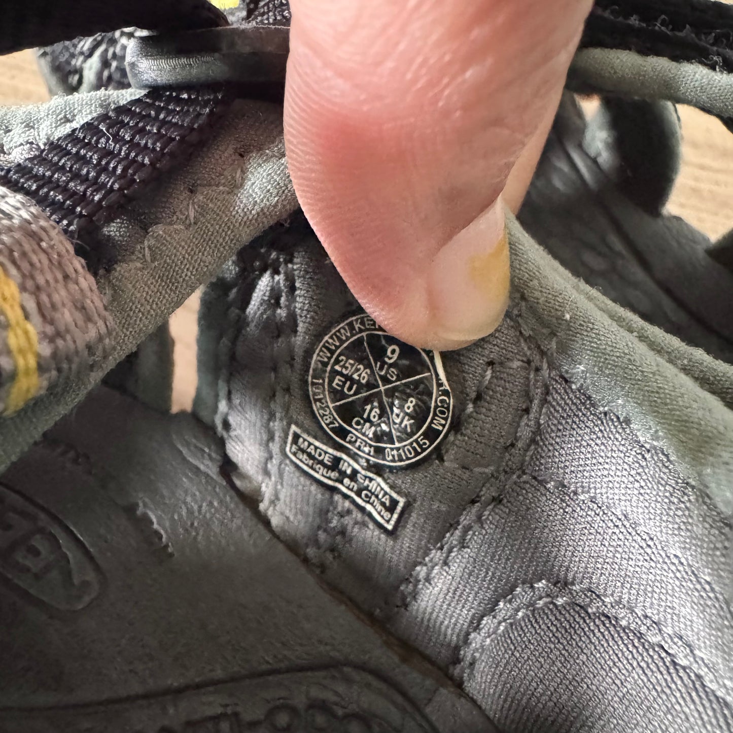 Keen / Sandals / US9