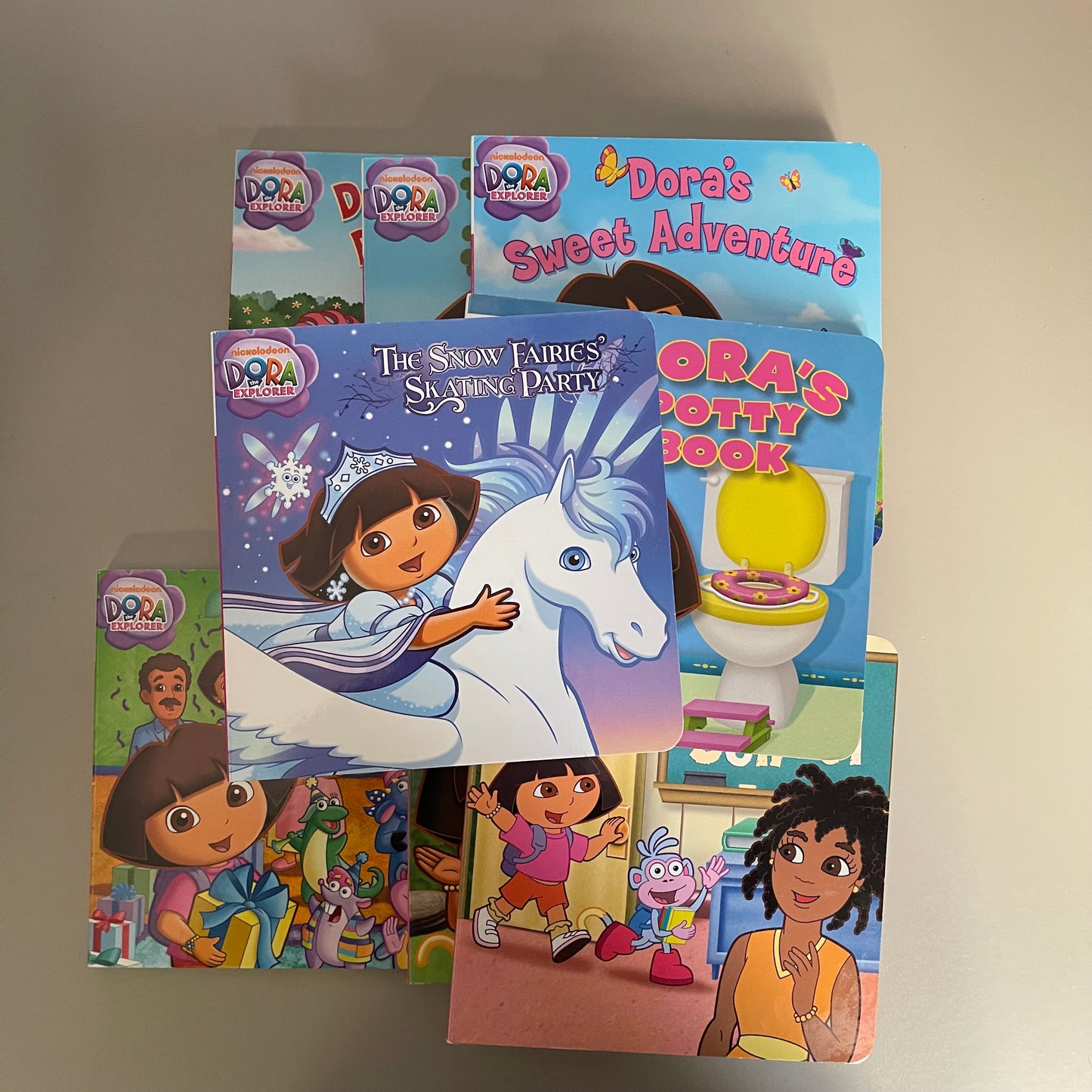 Dora the Explorer Collection (8 Board Books)