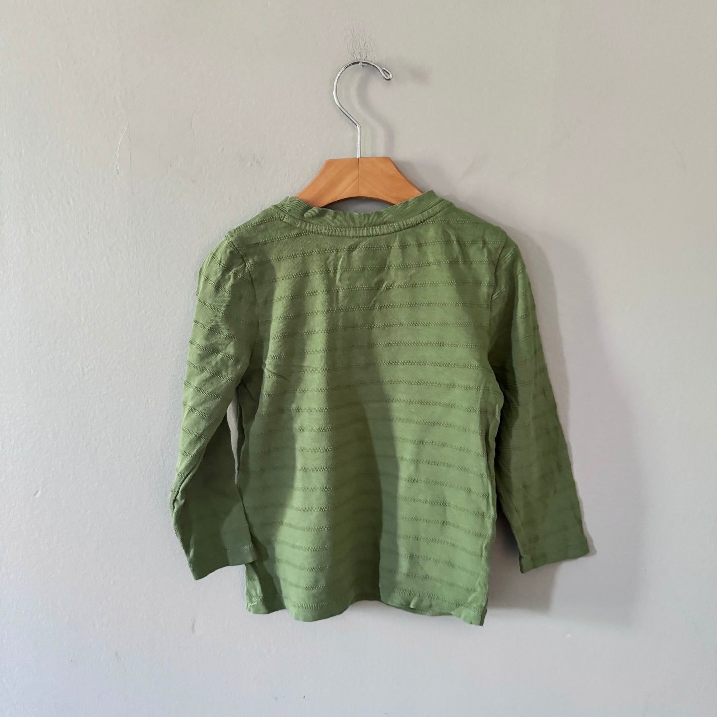 Cat & Jack / Green long sleeve top / 2T