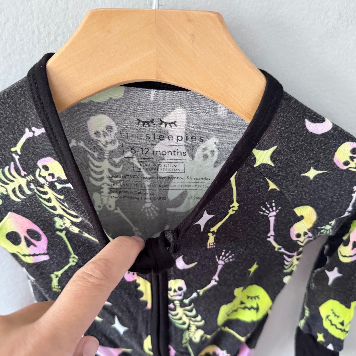 Little Sleepies / Halloween sleep romper / 6-12M