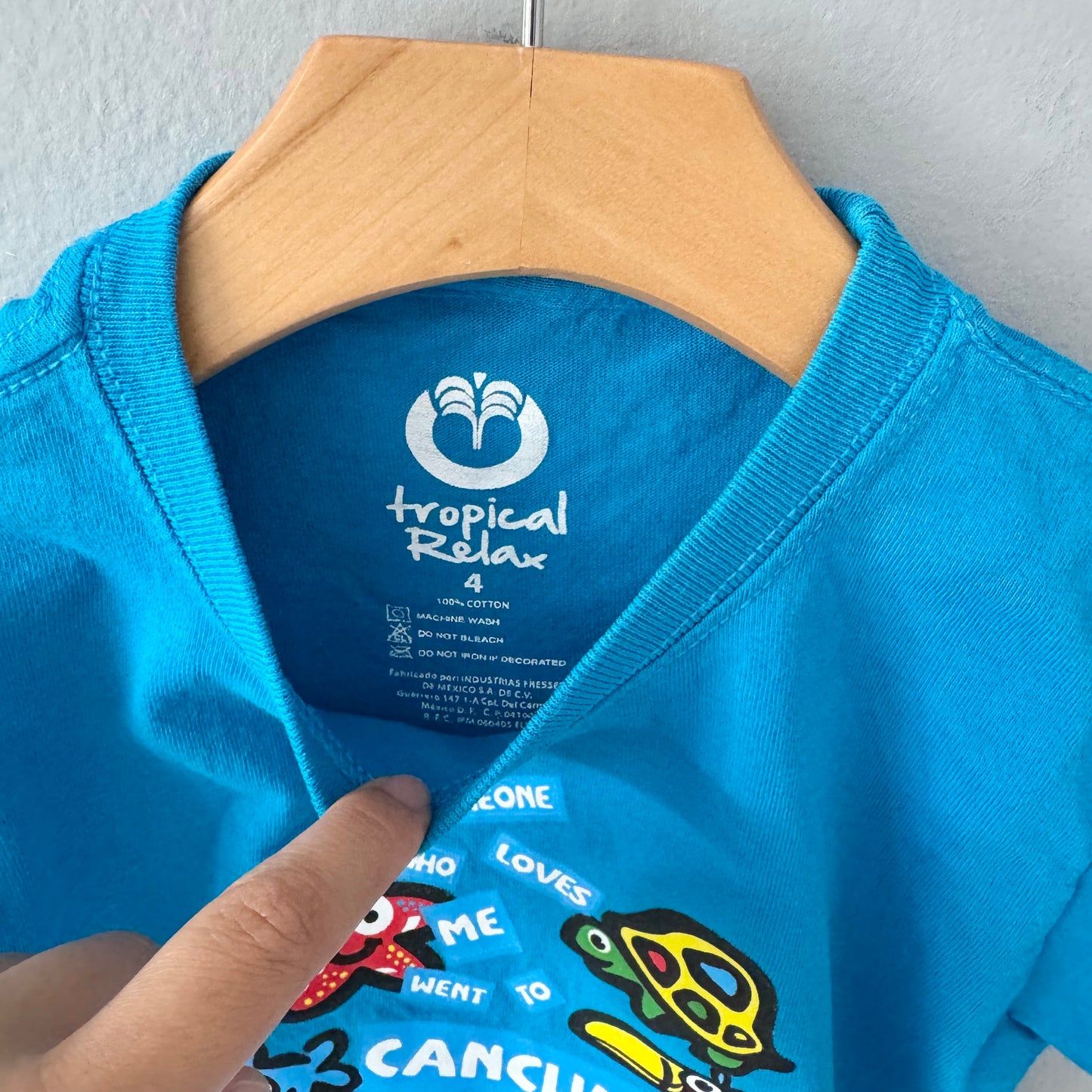 No brand / Cancun blue T-shirt / 4Y
