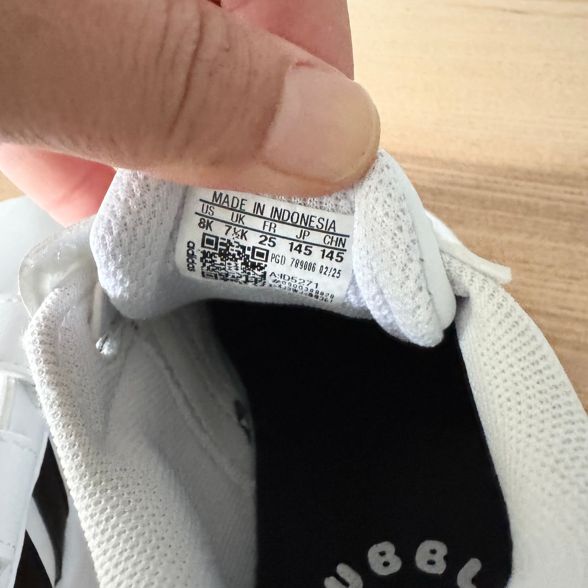 Adidas / Sneaker / US8