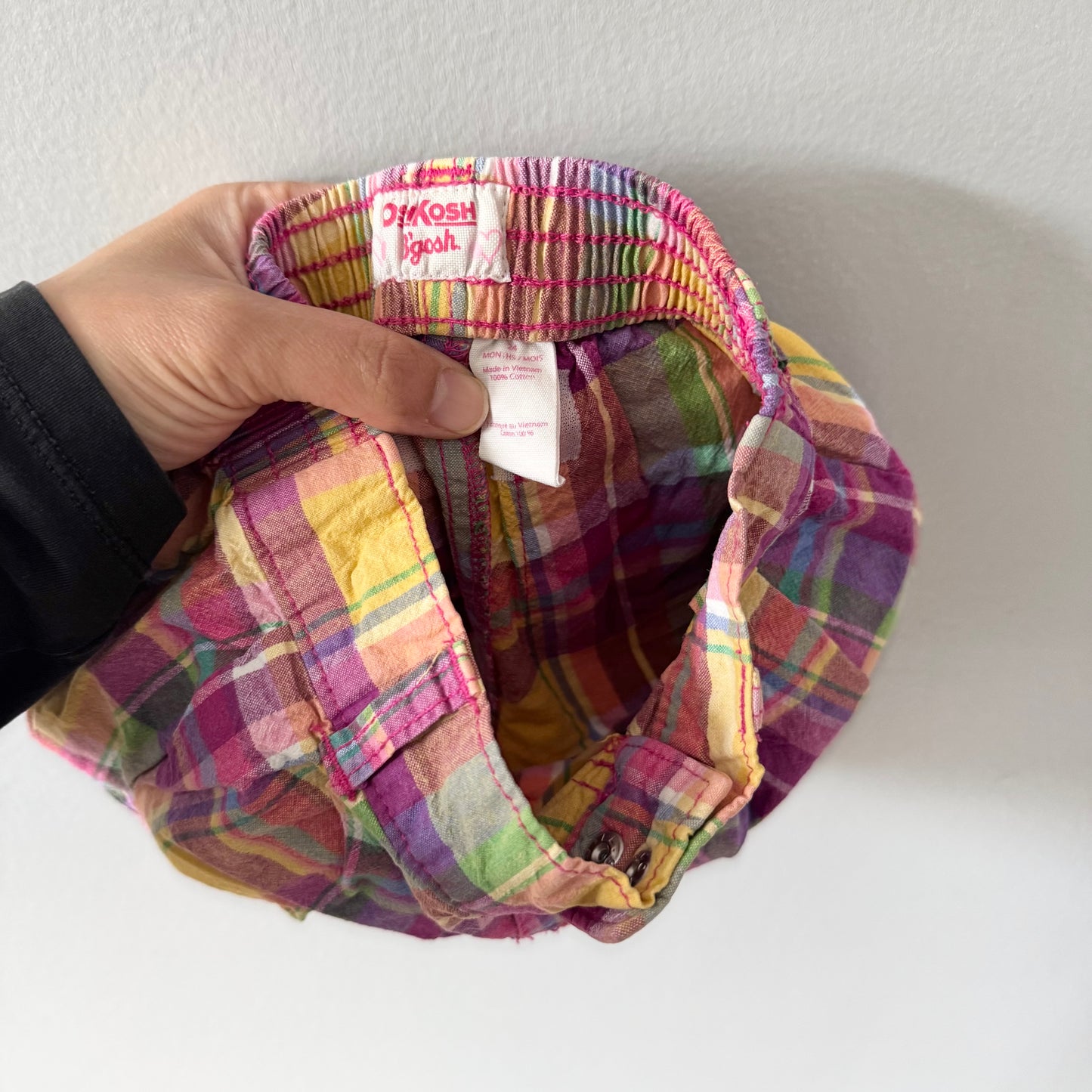 Oshkosh / Pink check shorts / 24M