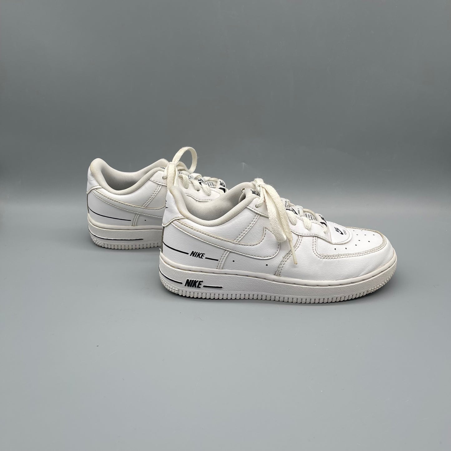 Nike / Air Force 1 / Runner / J1