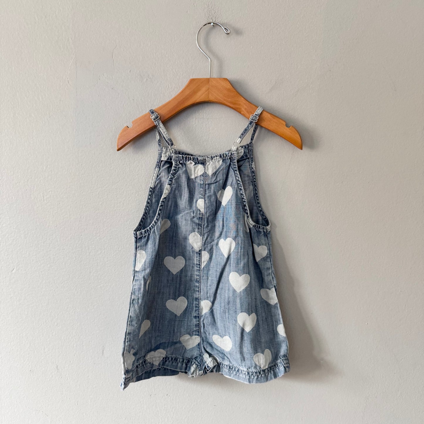 Hatley / Chambray cami heart romper / 3Y
