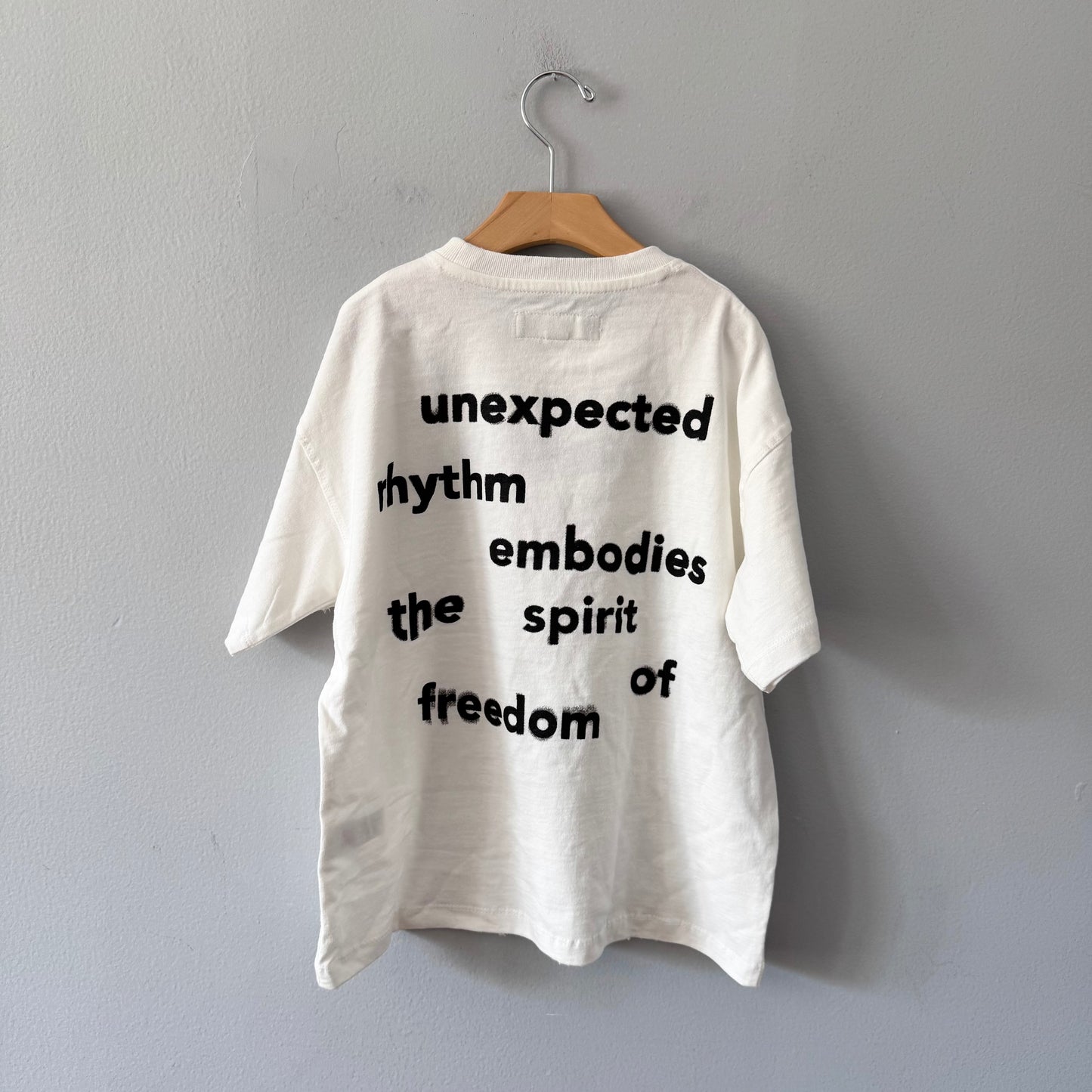 Zara / White T-shirt / 7-8Y - New with tag