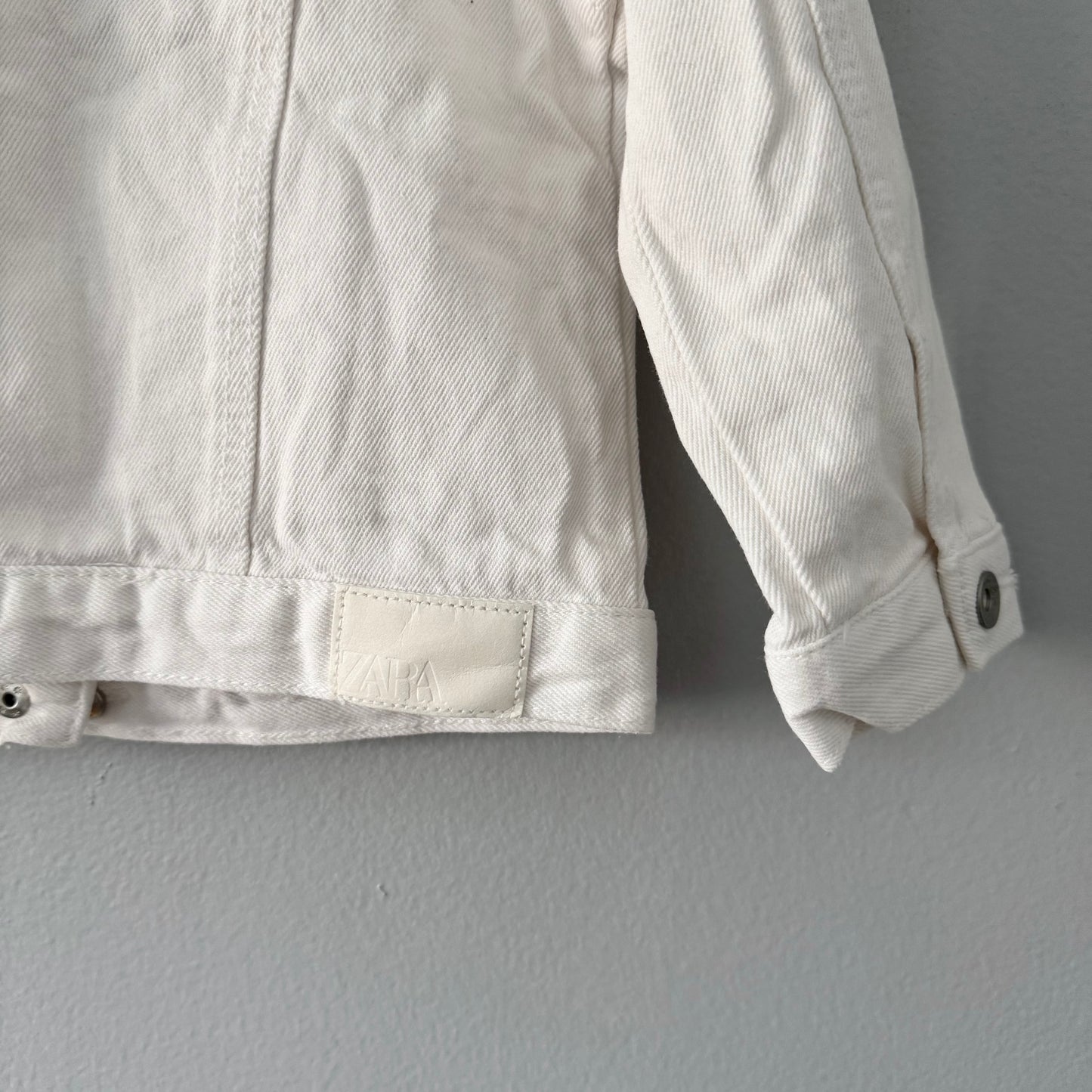 Zara / White denim jacket / 18-24M