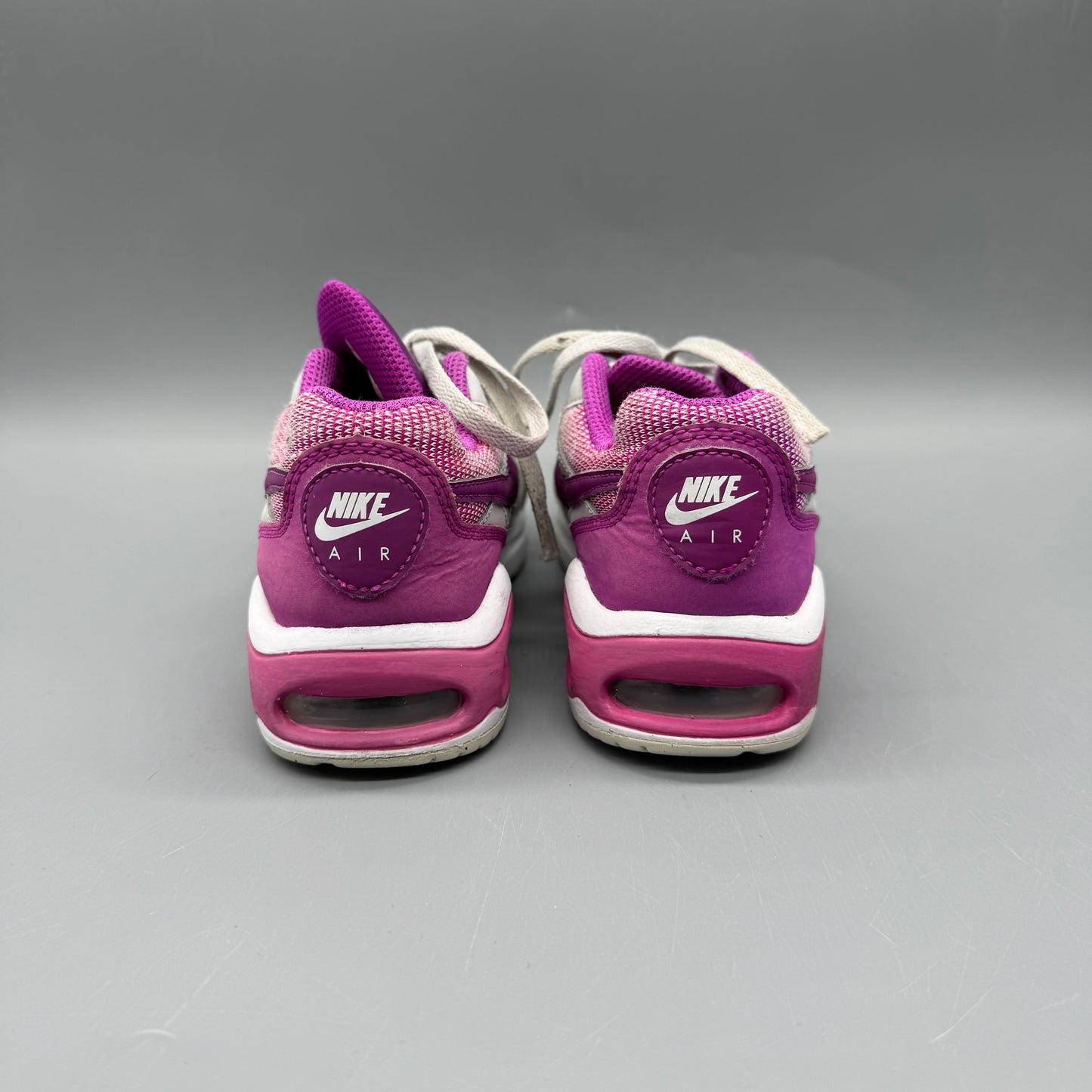 Nike / Air Max / Running Shoes / US11