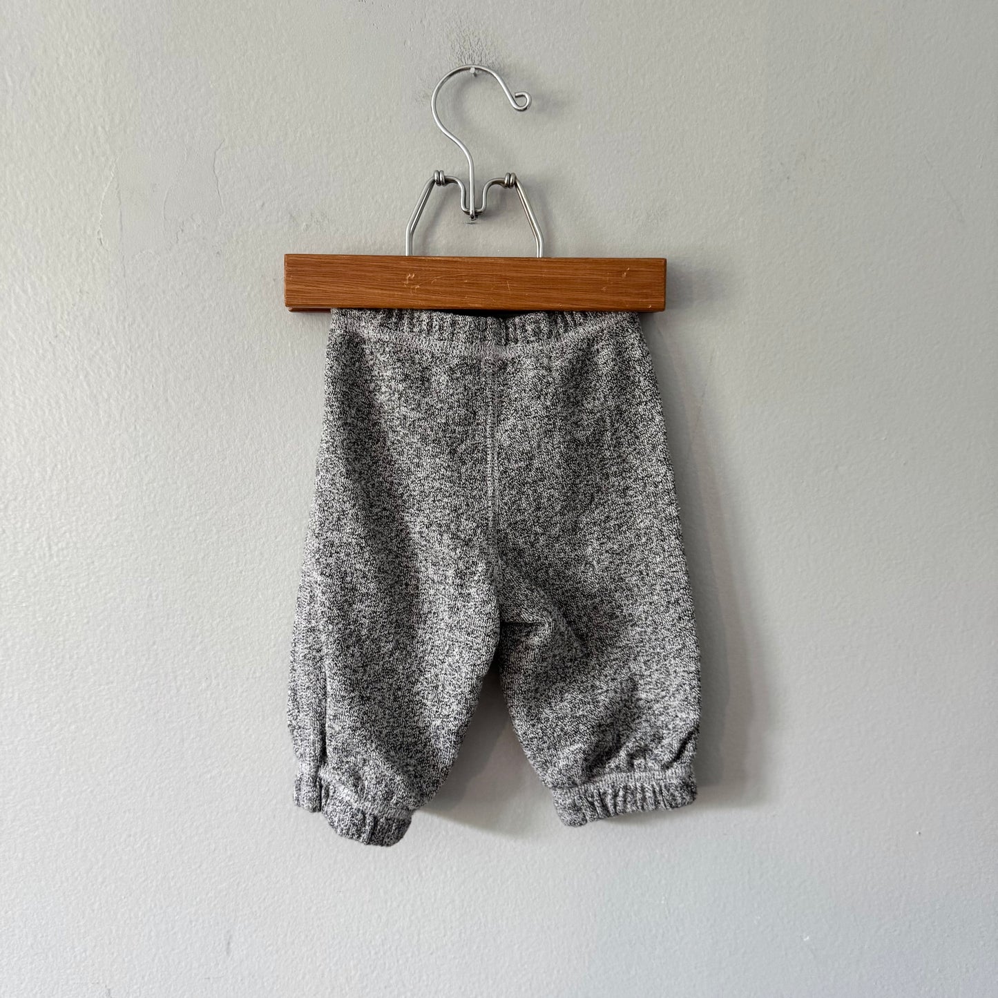 Roots / Salt and pepper sweatpants / 3-6M