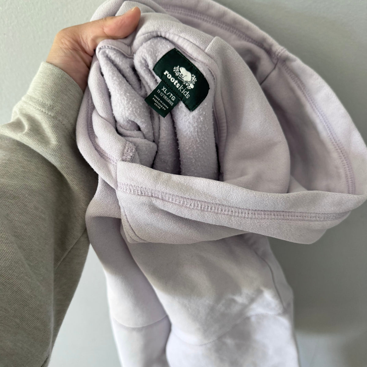 Roots / Light purple hoodie / 11-12Y