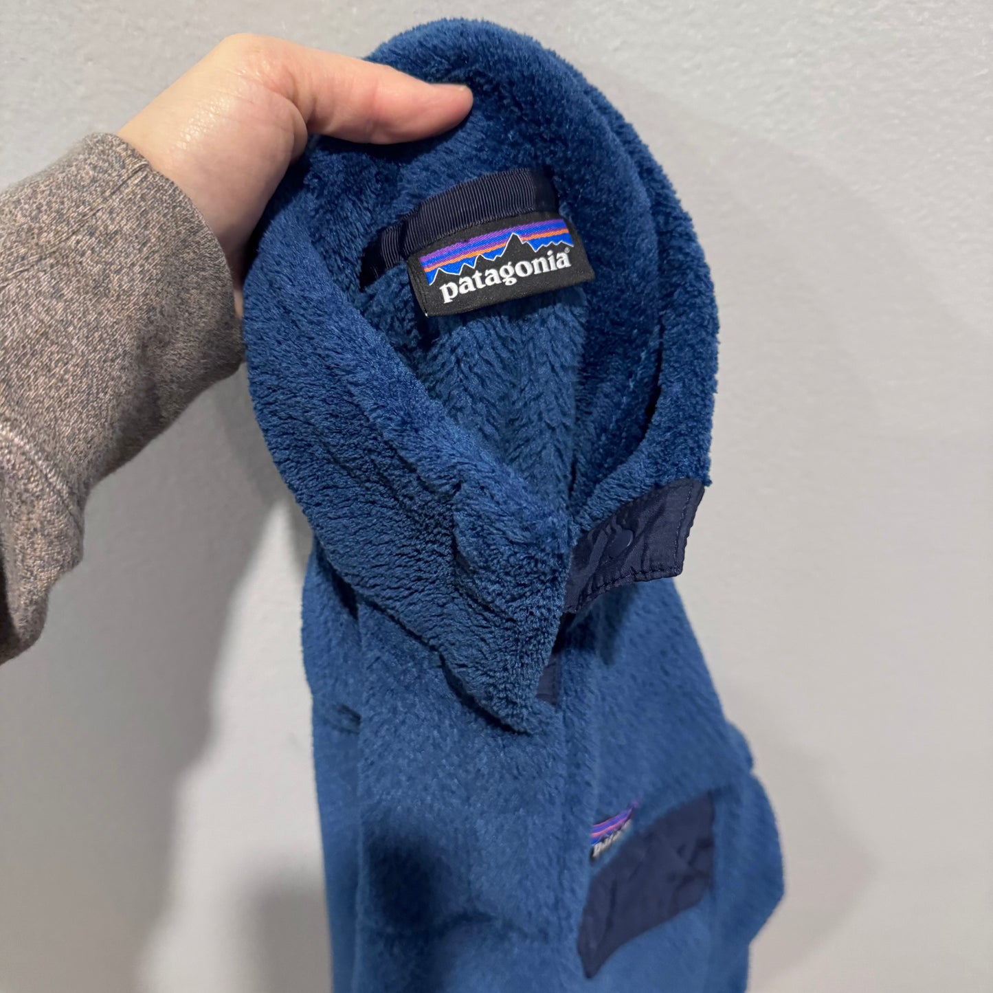 Patagonia x Tuck University / Navy fleece pullover / 10-12Y