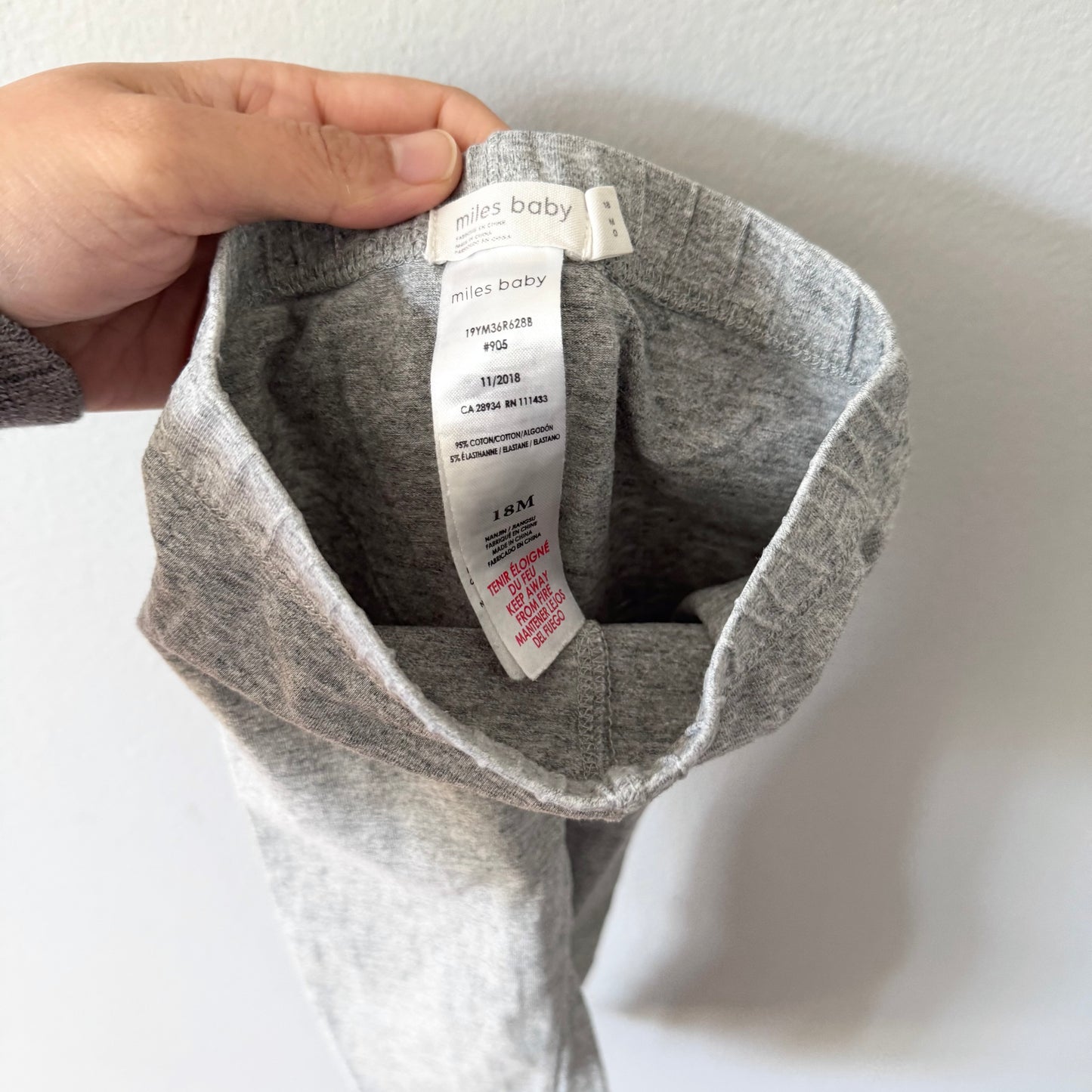 Miles baby / Grey leggings / 18M
