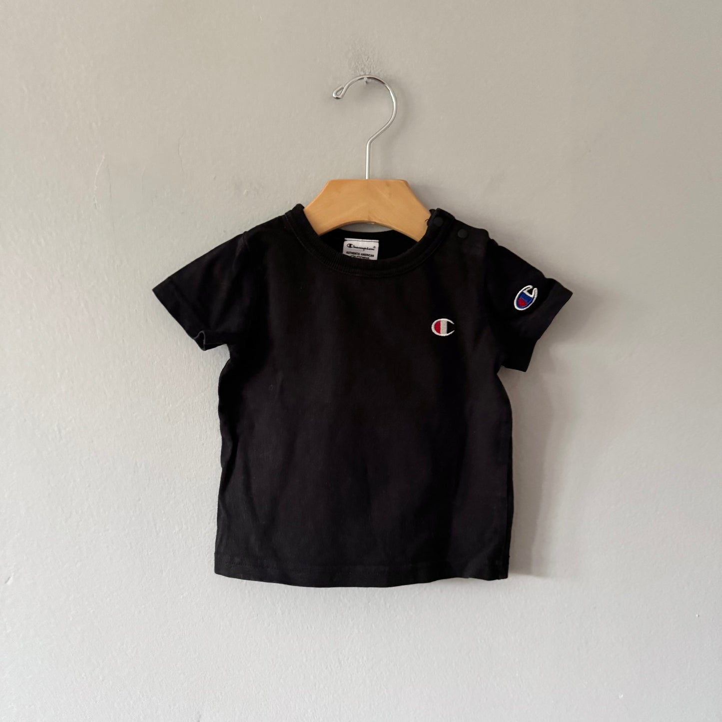Champion / Black T-shirt / 80cm(12M)