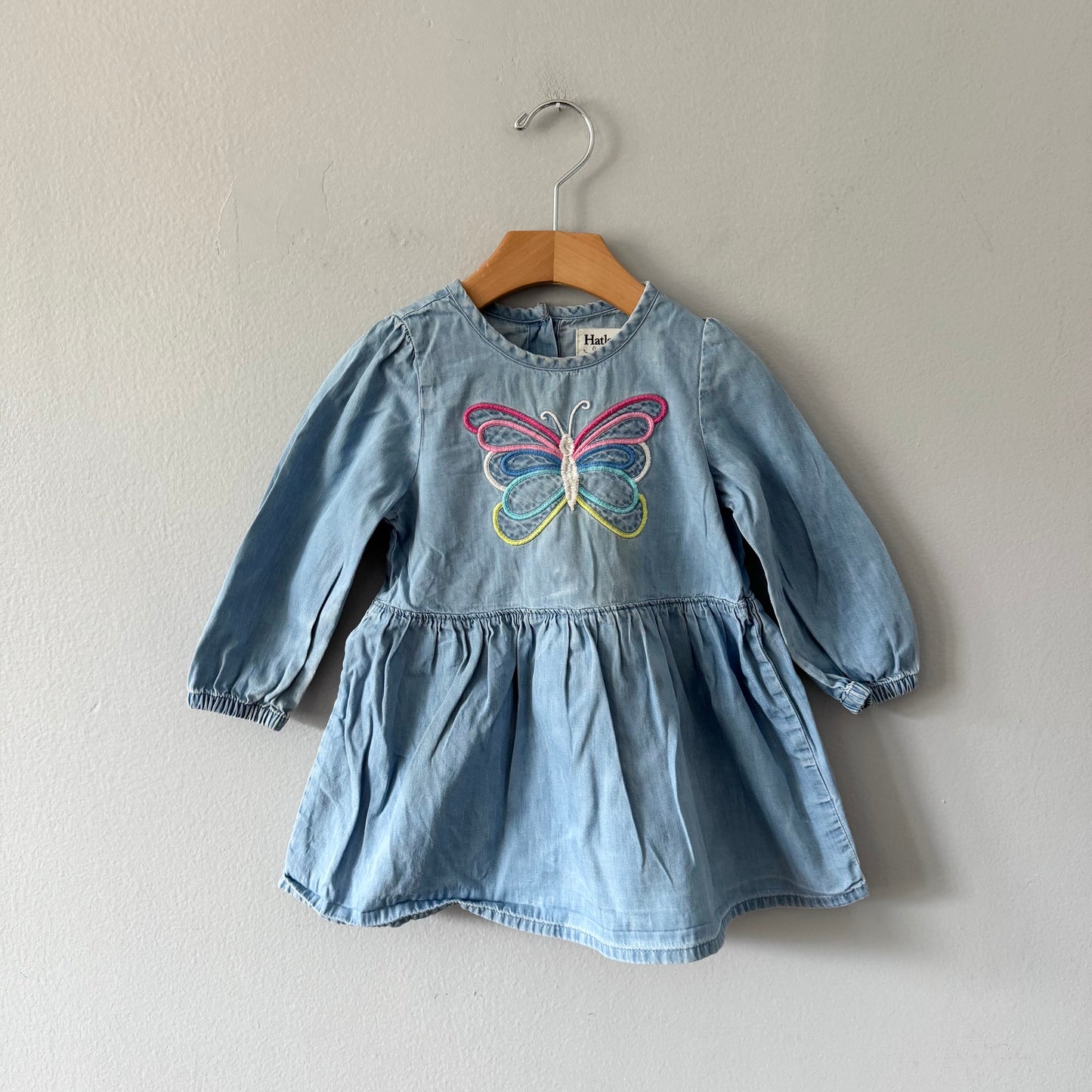 Hatley / Denim x butterfly shirt dress / 18-24M
